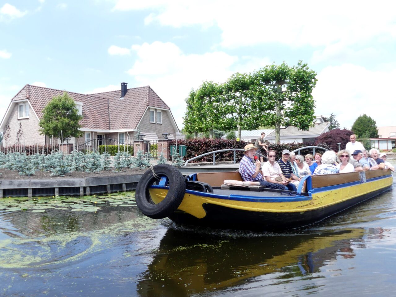 Rondvaart door de kwekerijen van Stichting Rondvaarten en Promotie Boskoop in Boskoop